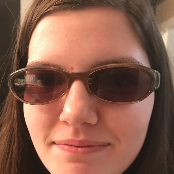 Gucci Sunglasses - Picture 2 of 2